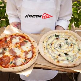 Фото KEVADE KOMBO! SALAAMI PIZZA 30CM+ NELJA JUUSTU PIZZA 30CM